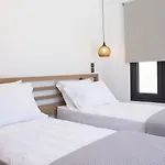 Seascape - Beachfront Вилла Василики