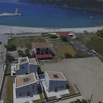 Seascape - Beachfront Вилла