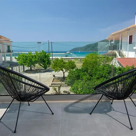 Seascape - Beachfront Βίλα Βασιλική
