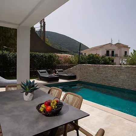 Seascape - Beachfront Villa
