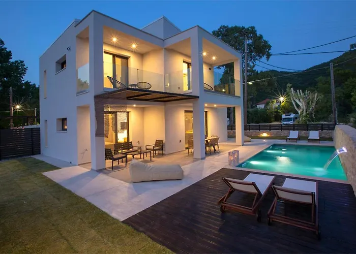 Villa Seascape - Beachfront *