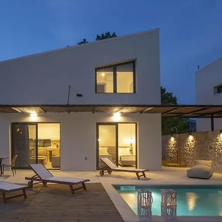 Seascape - Beachfront Vilă Vasiliki