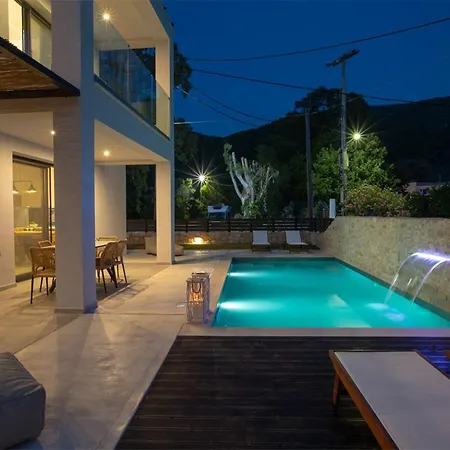 Seascape - Beachfront