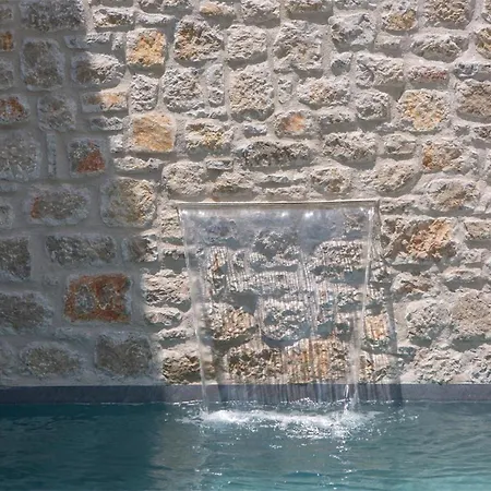 Vila Seascape - Beachfront *