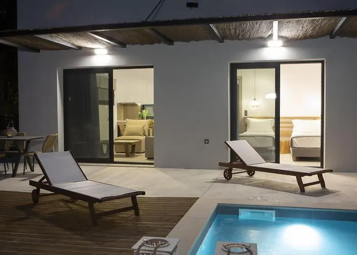 Seascape - Beachfront *