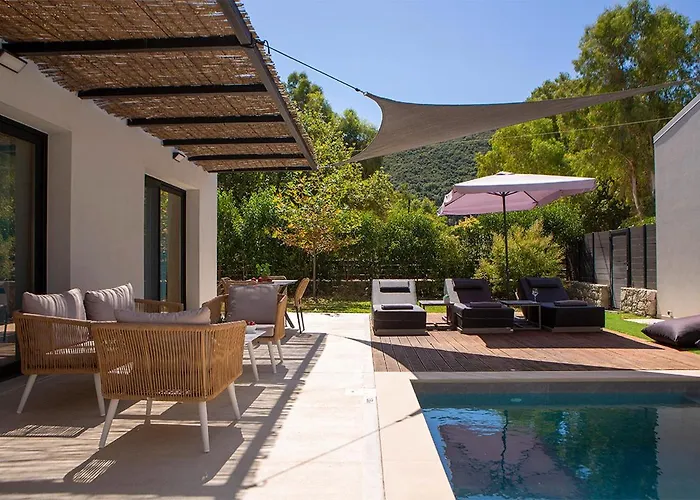 Seascape - Beachfront 빌라 바실리키